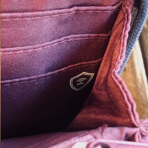 Vera Bradley Midtown City Plaid RFID zip around wallet wristlet - Picture 7 of 15